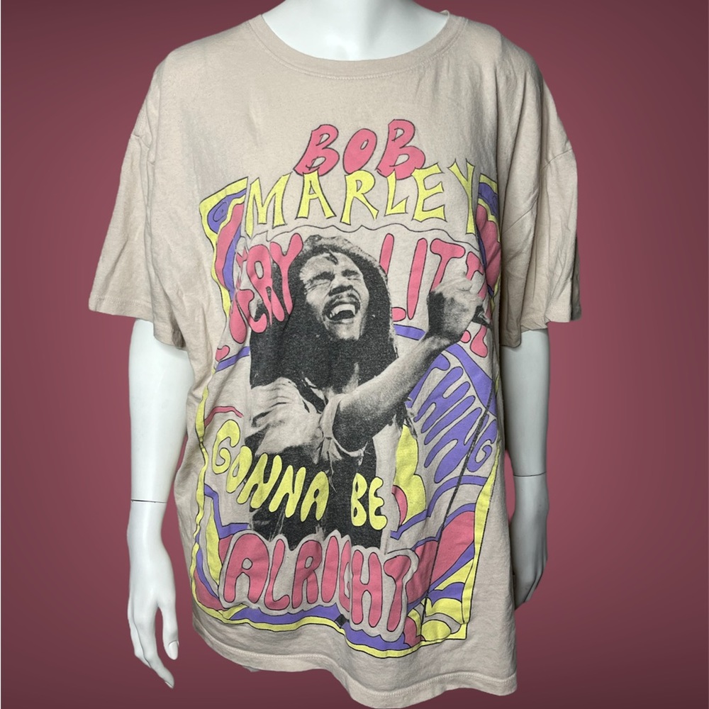 Bob Marley “Every little things gonna be alright” tshirt